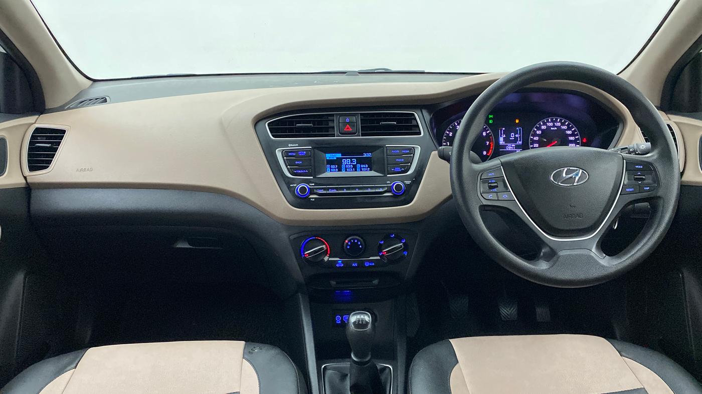 2018 Hyundai Elite i20 SPORTZ 1.2, Petrol, Manual, 31,266 km, Dashboard
