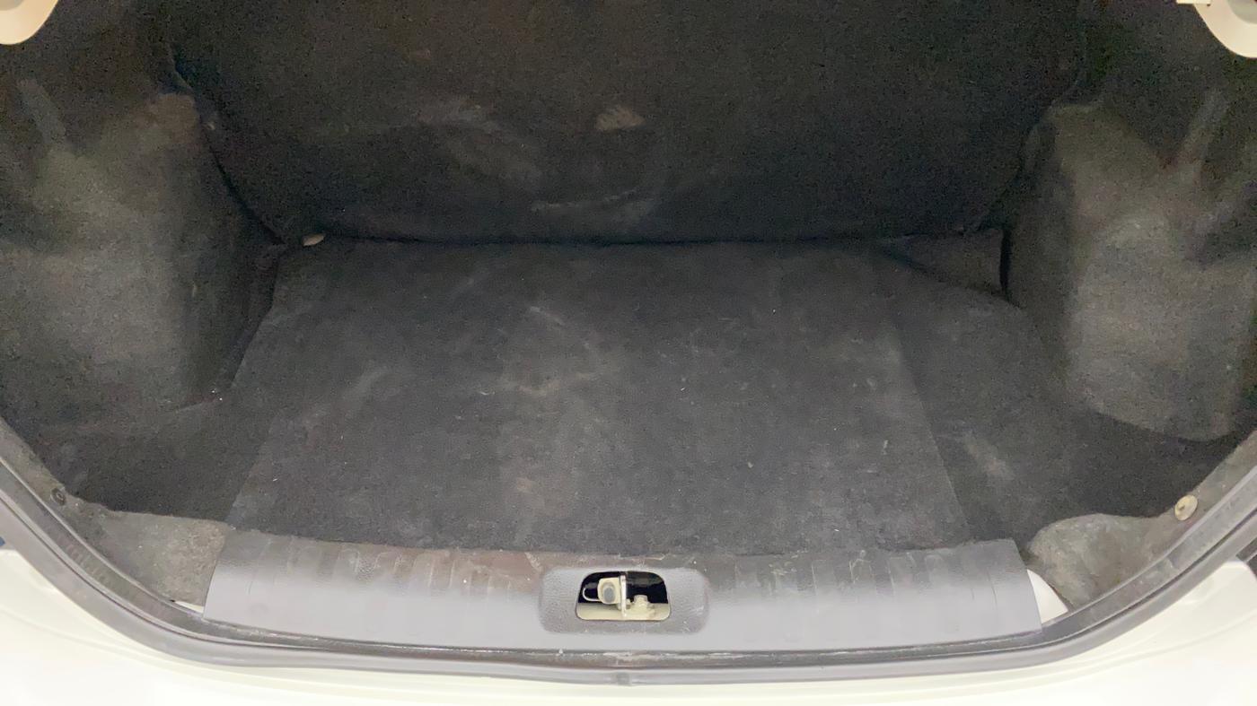 2015 Maruti Swift Dzire VXI, Petrol, Manual, 95,456 km, Boot Inside