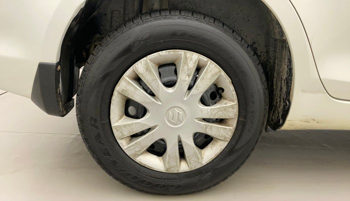 2015 Maruti Swift Dzire VXI, Petrol, Manual, 95,456 km, Right Rear Wheel