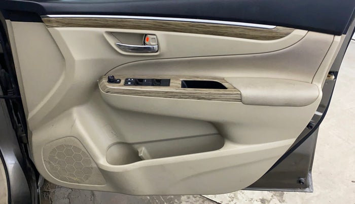 2019 Maruti Ciaz ALPHA  AT 1.5 SHVS PETROL, Petrol, Automatic, 36,031 km, Driver Side Door Panels Control