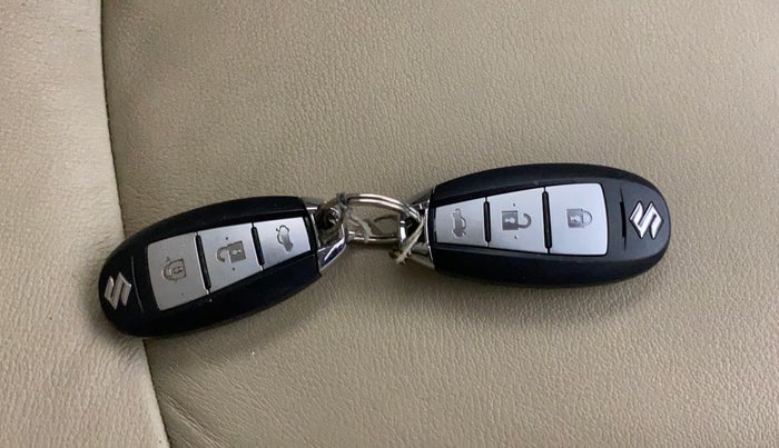 2019 Maruti Ciaz ALPHA  AT 1.5 SHVS PETROL, Petrol, Automatic, 36,031 km, Key Close Up