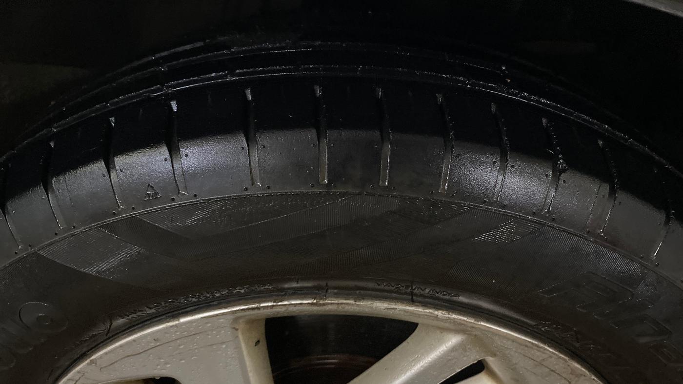 2015 Honda Jazz 1.2L I-VTEC V AT, Petrol, Automatic, 64,397 km, Right Front Tyre Tread