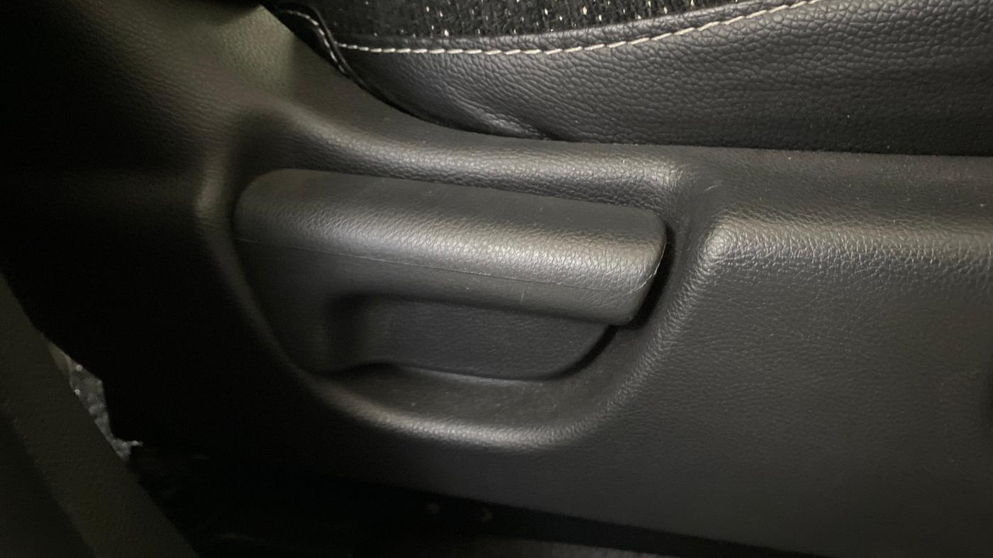 2015 Honda Jazz 1.2L I-VTEC V AT, Petrol, Automatic, 64,397 km, Driver Side Adjustment Panel