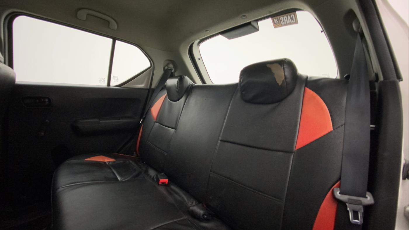2017 Maruti IGNIS SIGMA 1.2, Petrol, Manual, 83,937 km, Right Side Rear Door Cabin