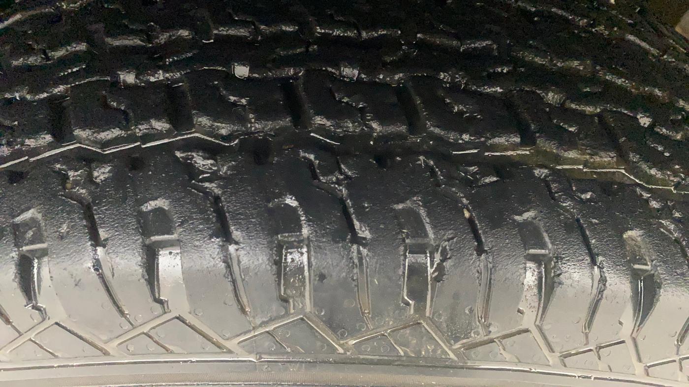 2021 Mahindra Thar LX HT PETROL 4WD MT, Petrol, Manual, 43,697 km, Left Front Tyre Tread