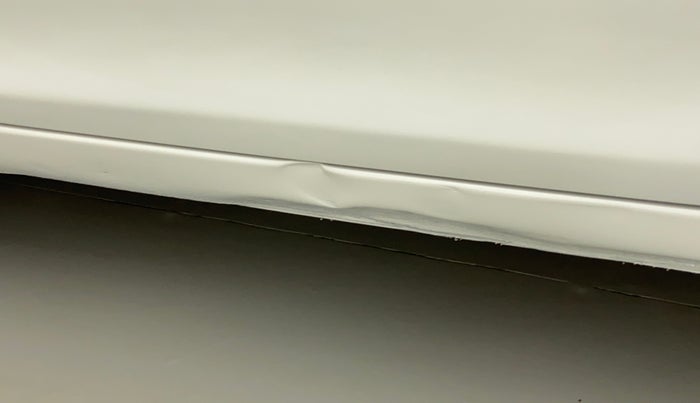 2013 Maruti Swift VXI, Petrol, Manual, 51,905 km, Left running board - Slightly dented