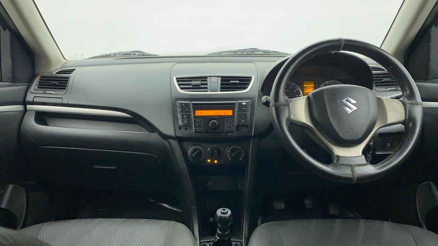 2013 Maruti Swift VXI, Petrol, Manual, 51,905 km, Dashboard