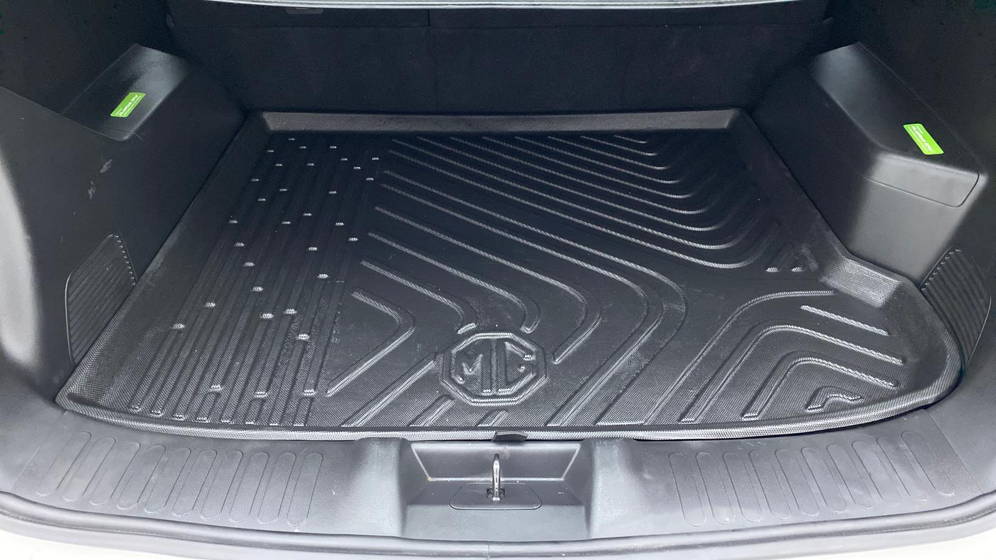 2020 MG HECTOR SHARP DCT PETROL, Petrol, Automatic, 18,055 km, Boot Inside