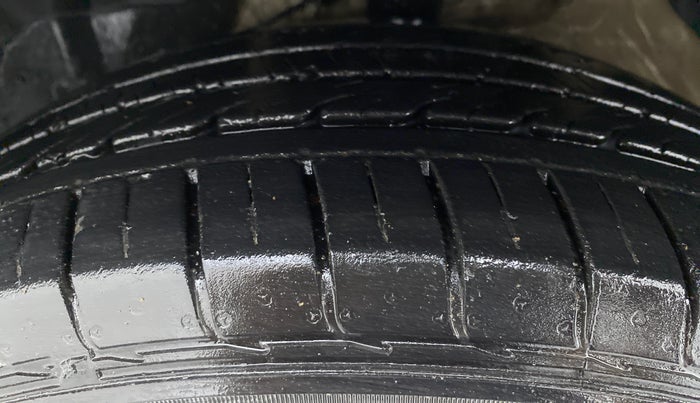 2020 MG HECTOR SHARP DCT PETROL, Petrol, Automatic, 18,055 km, Left Front Tyre Tread