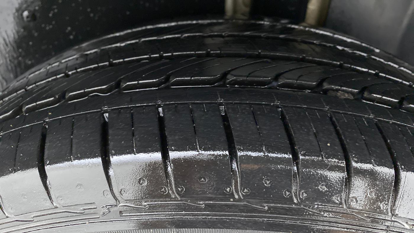 2020 MG HECTOR SHARP DCT PETROL, Petrol, Automatic, 18,055 km, Left Rear Tyre Tread