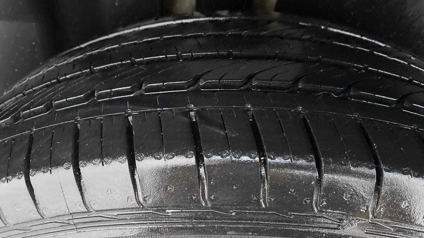 2020 MG HECTOR SHARP DCT PETROL, Petrol, Automatic, 18,055 km, Right Rear Tyre Tread
