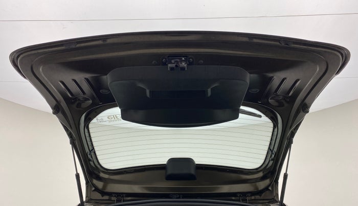 2018 Renault Duster RXS CVT 106 PS, Petrol, Automatic, 13,450 km, Boot Door Open