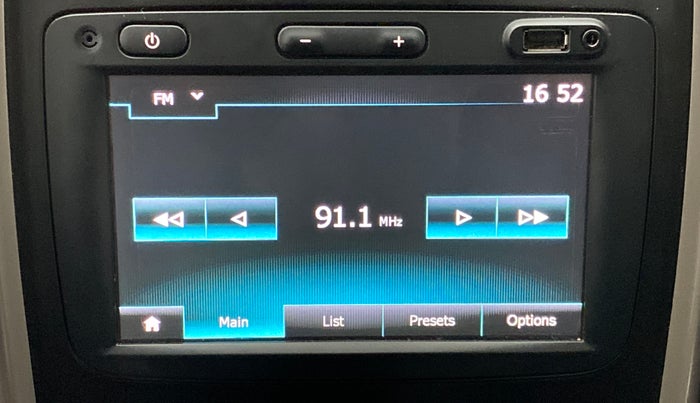 2018 Renault Duster RXS CVT 106 PS, Petrol, Automatic, 13,450 km, Infotainment System