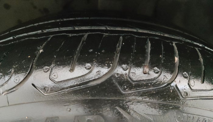 2022 Tata ALTROZ XZ PLUS PETROL, Petrol, Manual, 22,527 km, Left Front Tyre Tread