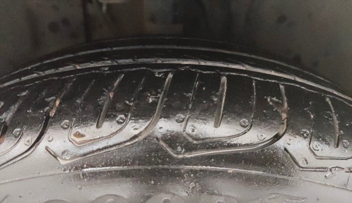 2022 Tata ALTROZ XZ PLUS PETROL, Petrol, Manual, 22,527 km, Right Front Tyre Tread