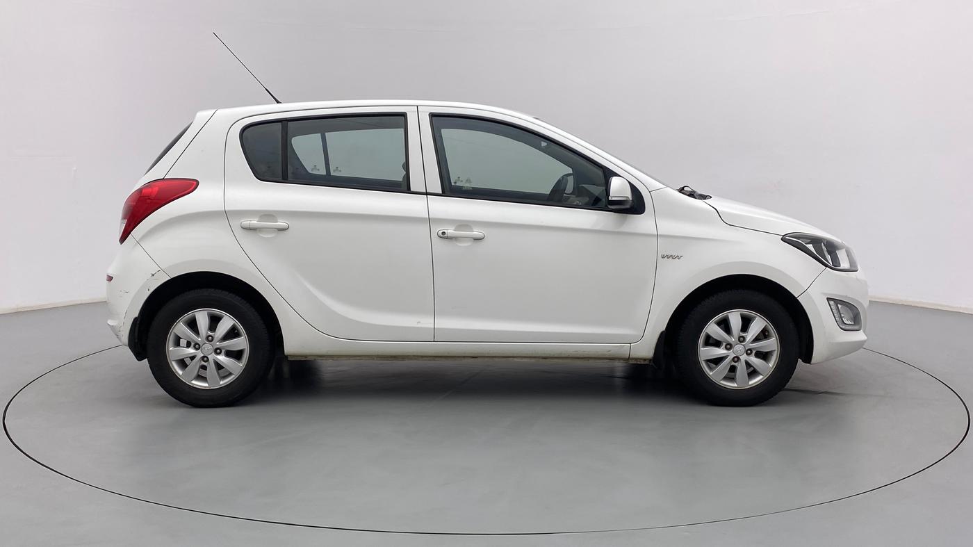 2013 Hyundai i20 SPORTZ 1.2, Petrol, Manual, 72,326 km, Right Side View