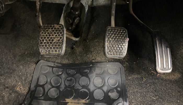 2015 Maruti Alto 800 LXI, Petrol, Manual, 49,527 km, Pedals