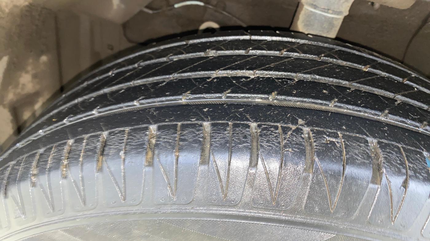 2022 Toyota URBAN CRUISER PREMIUM GRADE AT, Petrol, Automatic, 67,783 km, Left Front Tyre Tread