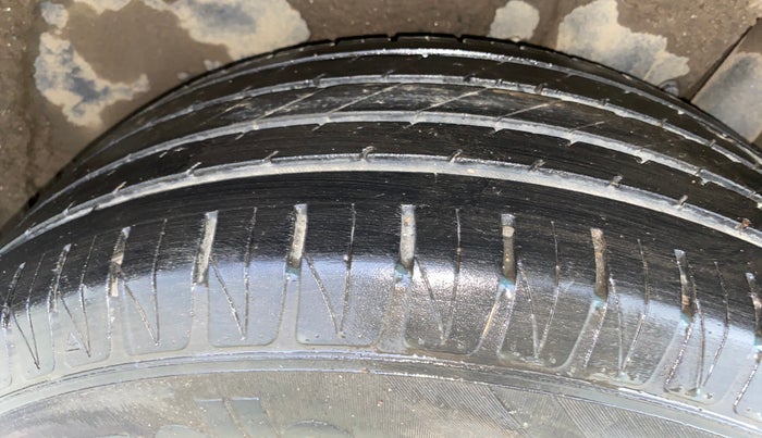 2022 Toyota URBAN CRUISER PREMIUM GRADE AT, Petrol, Automatic, 67,783 km, Left Rear Tyre Tread