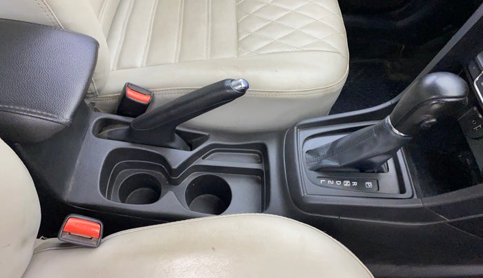 2022 Toyota URBAN CRUISER PREMIUM GRADE AT, Petrol, Automatic, 67,783 km, Gear Lever