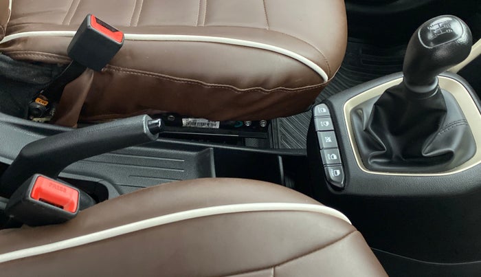 2019 Hyundai NEW SANTRO 1.1 MAGNA MT, Petrol, Manual, 34,113 km, Gear Lever