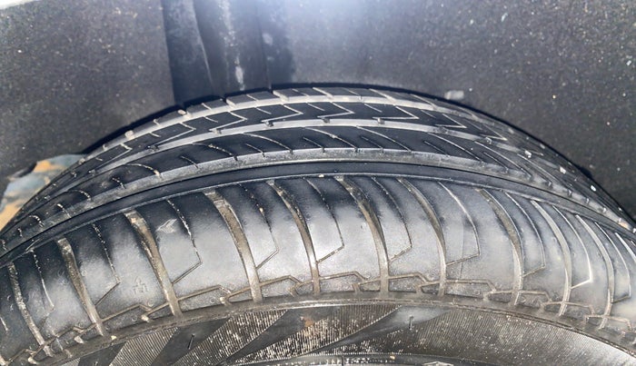 2018 Maruti Baleno DELTA CVT PETROL 1.2, Petrol, Automatic, 57,255 km, Right Rear Tyre Tread