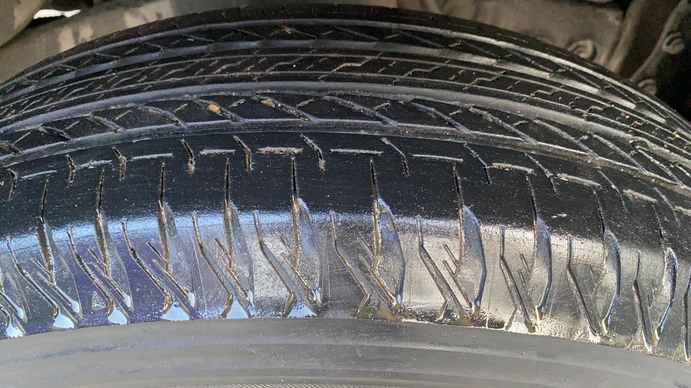 2023 Maruti JIMNY ZETA ALL GRIP PRO AT, CNG, Automatic, 48,024 km, Right Front Tyre Tread