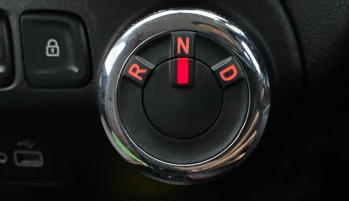 2019 Renault Kwid RXT 1.0 EASY-R AT OPTION, Petrol, Automatic, 11,952 km, Gear Lever
