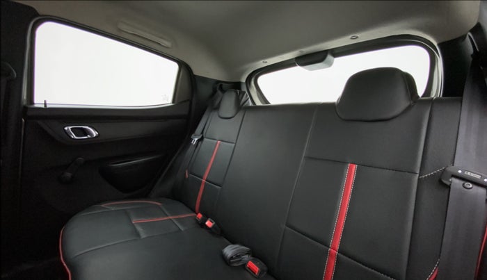2019 Renault Kwid RXT 1.0 EASY-R AT OPTION, Petrol, Automatic, 11,952 km, Right Side Rear Door Cabin