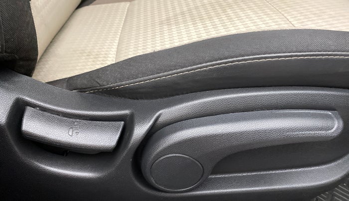 2019 Hyundai Elite i20 1.2 SPORTS PLUS VTVT, Petrol, Manual, 9,791 km, Driver Side Adjustment Panel