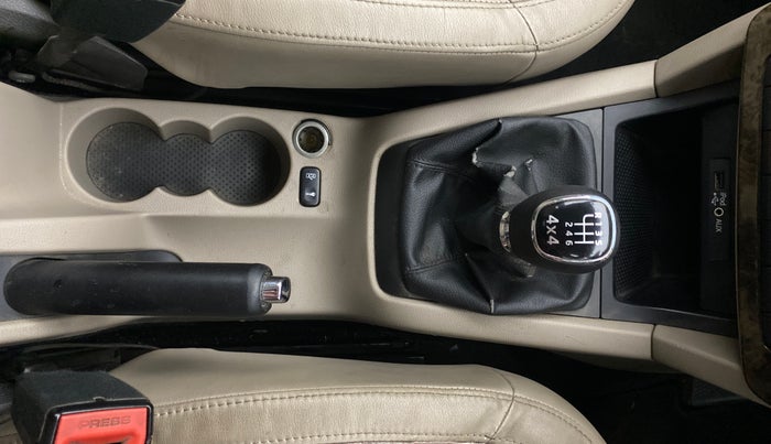 2016 Skoda Yeti STYLE 4X4, Diesel, Manual, 1,46,970 km, Gear Lever