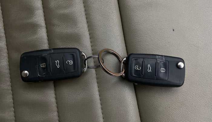 2016 Skoda Yeti STYLE 4X4, Diesel, Manual, 1,46,970 km, Key Close Up