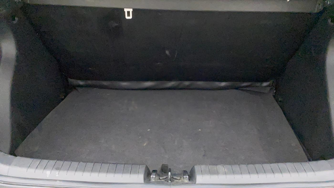 2018 Hyundai Elite i20 SPORTZ 1.2, Petrol, Manual, 21,428 km, Boot Inside
