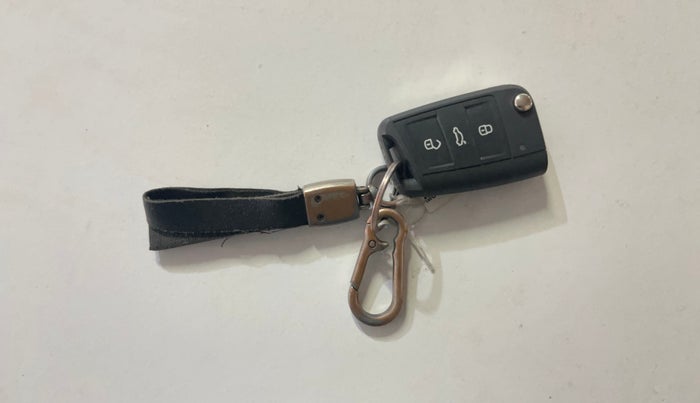 2023 Skoda KUSHAQ  MONTE CARLO 1.0L TSI MT, Petrol, Manual, 49,560 km, Key Close Up