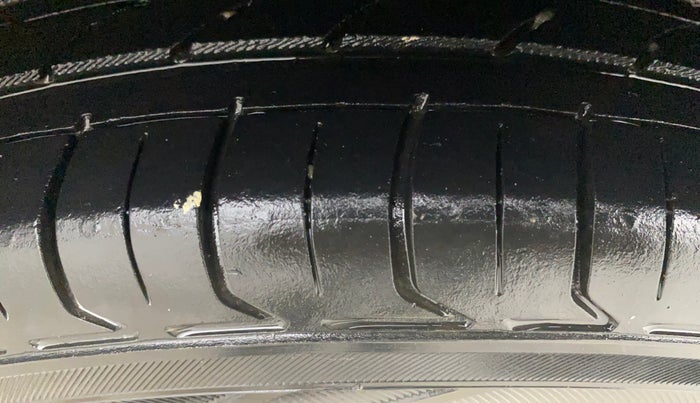 2015 Hyundai Grand i10 MAGNA 1.1 CRDI, Diesel, Manual, 75,672 km, Left Rear Tyre Tread