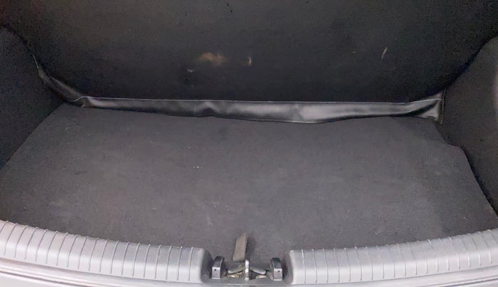 2017 Hyundai Grand i10 ASTA 1.2 KAPPA VTVT, Petrol, Manual, 45,871 km, Boot Inside