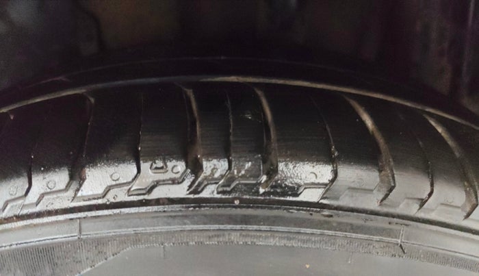 2018 Tata TIGOR XZ PLUS PETROL, CNG, Manual, 49,377 km, Left Rear Tyre Tread