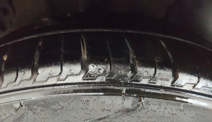 2018 Tata TIGOR XZ PLUS PETROL, CNG, Manual, 49,377 km, Right Rear Tyre Tread