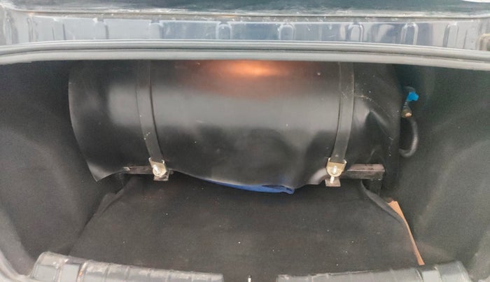 2018 Tata TIGOR XZ PLUS PETROL, CNG, Manual, 49,377 km, Boot Inside