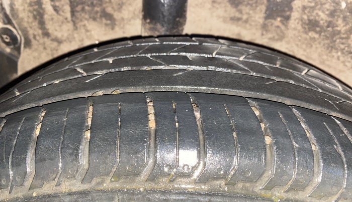 2023 Hyundai NEW I20 ASTA (O) 1.2 MT, Petrol, Manual, 23,073 km, Right Rear Tyre Tread