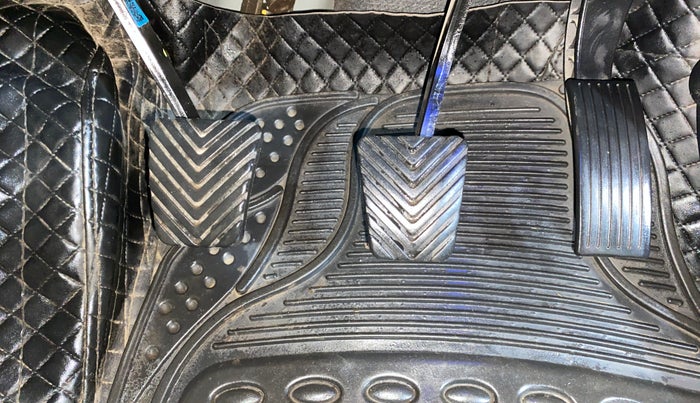 2023 Hyundai NEW I20 ASTA (O) 1.2 MT, Petrol, Manual, 23,073 km, Pedals