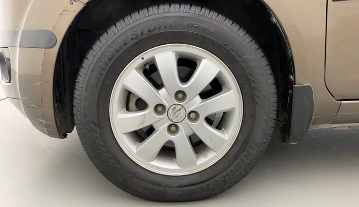 2011 Maruti Ritz ZXI, Petrol, Manual, 83,970 km, Left Front Wheel