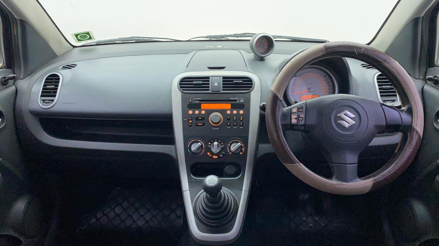 2011 Maruti Ritz ZXI, Petrol, Manual, 83,970 km, Dashboard