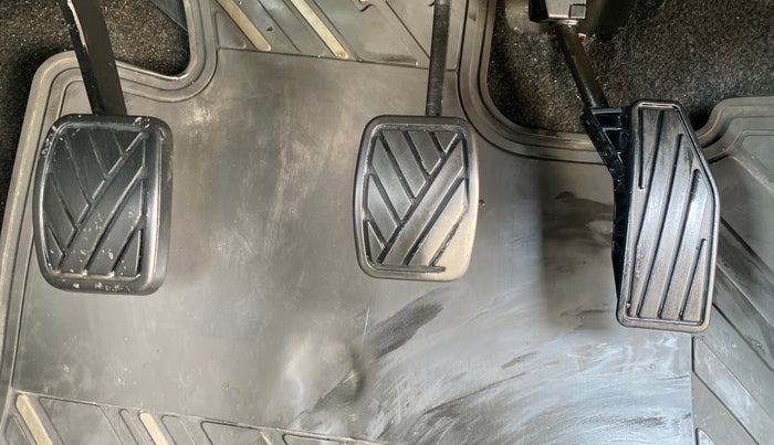 2018 Maruti Swift VDI, Diesel, Manual, 1,00,916 km, Pedals