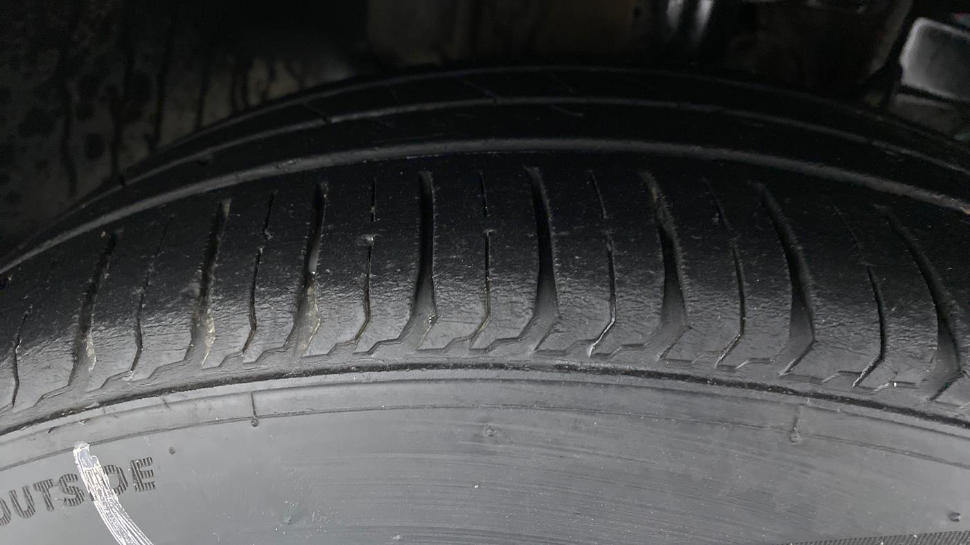 2019 Tata TIGOR XZ PLUS 1.2 REVOTRON, Petrol, Manual, 59,923 km, Right Front Tyre Tread