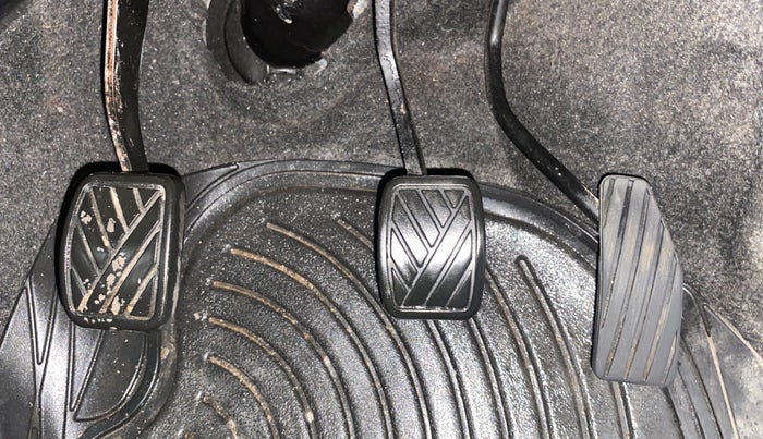 2015 Maruti Wagon R 1.0 VXI, Petrol, Manual, 75,363 km, Pedals