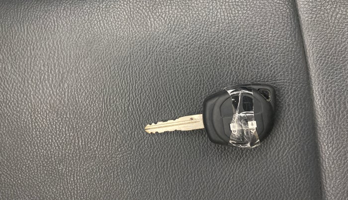 2015 Maruti Wagon R 1.0 VXI, Petrol, Manual, 75,363 km, Key Close Up