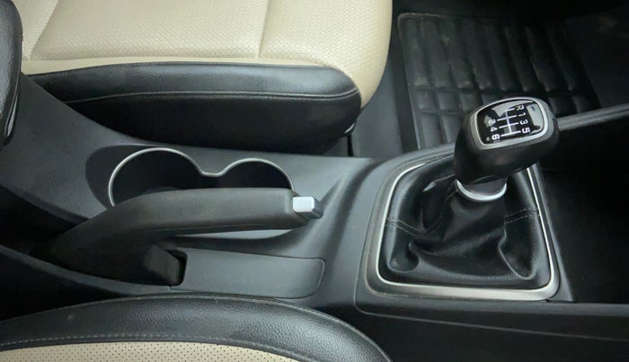 2018 Hyundai Verna 1.6 VTVT SX O, Petrol, Manual, 67,110 km, Gear Lever