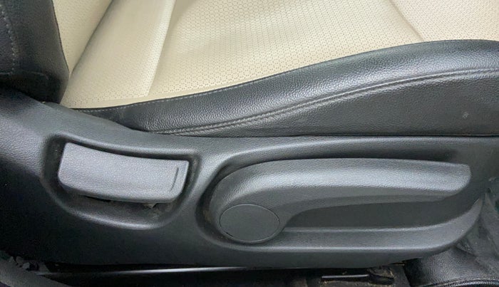 2018 Hyundai Verna 1.6 VTVT SX O, Petrol, Manual, 67,110 km, Driver Side Adjustment Panel