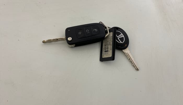 2014 Tata Zest XT PETROL, Petrol, Manual, 90,226 km, Key Close Up